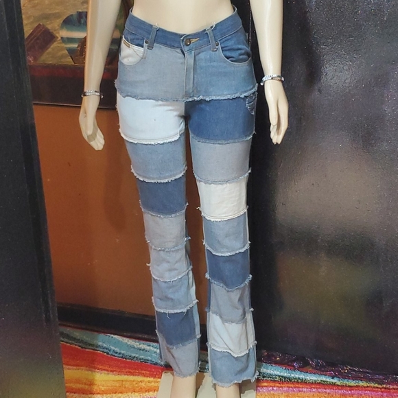 BLUE JEANS.       ❤HOST PICK❤ - Picture 7 of 16